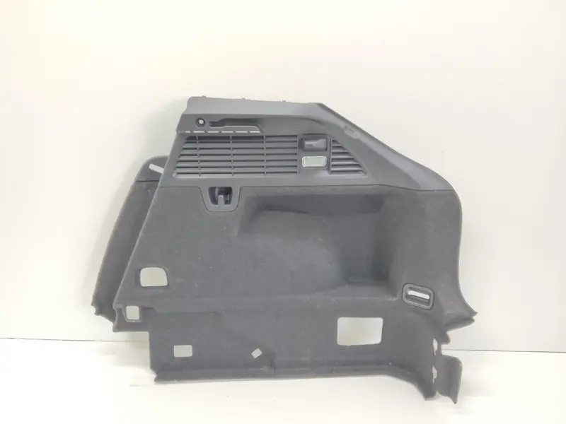 Pannello Baule Posteriore Destro AUDI Q2 Serie (GAB) (16>) 81A863880 Diesel 1.6