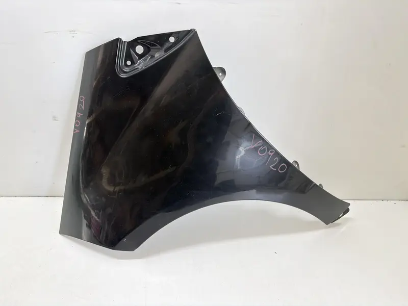 Parafango Anteriore Sinistro MERCEDES Classe A W169 3° Serie A1698810101 Diesel 2.0 (04>08)