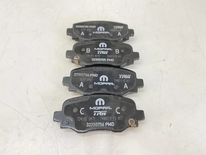 Pastiglie freni JEEP Renegade Serie (14>18) 7241852471 32355756 PMD Benzina (14>18)