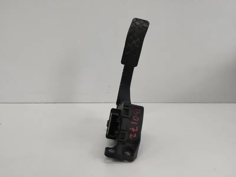 Pedale acceleratore AUDI A6 Berlina Serie C4 (4A2) (94>97) 4F1721523A Diesel 2000 (94>97)