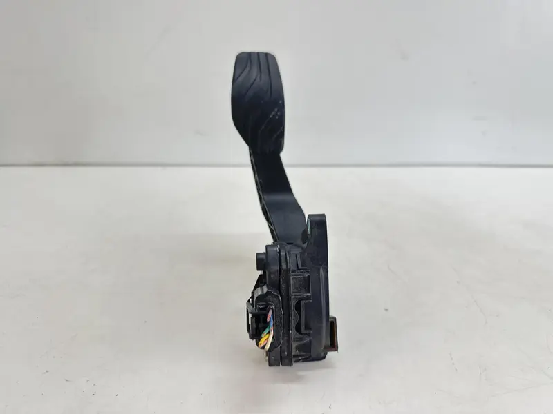 Pedale acceleratore NISSAN X-Trail Serie (T32) (14>18) 18002DF30B Diesel 2.0 (14>18)
