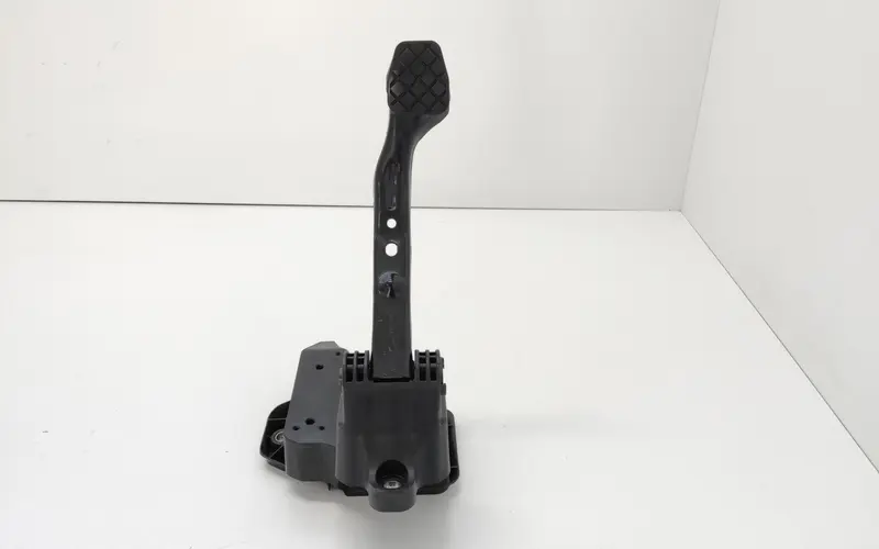 Pedale Freno AUDI A1 Serie (8X1) (10>14) 6R1721141 6R721058 Diesel 1.6 (10>14)