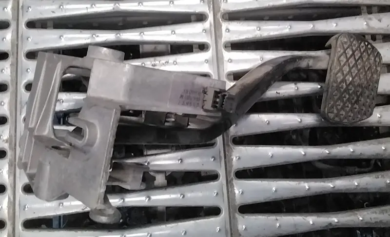 Pedale freno bmw serie 3 codice 35006751975