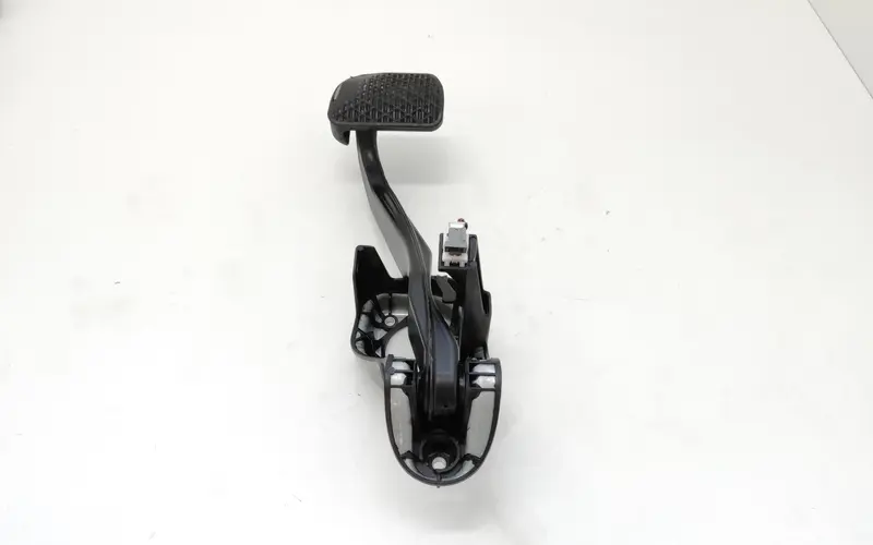 Pedale Freno MERCEDES Classe E S. Wagon W212 A2042902001 Diesel 2.0