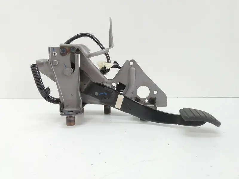 Pedale Freno RENAULT Clio Serie IV (12>19) Diesel 1500 (12>19)