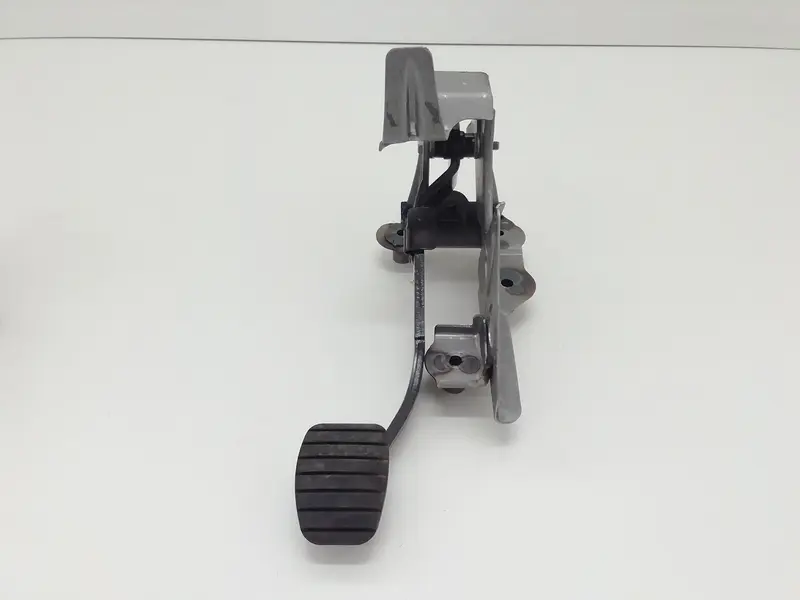 Pedale Freno RENAULT Clio Serie IV (12>19) Diesel 1500 (12>19)