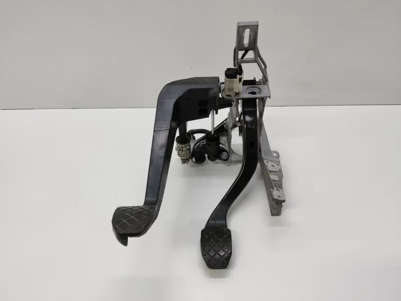 Pedaliera Freno + frizione AUDI A4 Berlina (8E) (04>07) 8E1721117D 8E1721316A Diesel 1968 (04>07)
