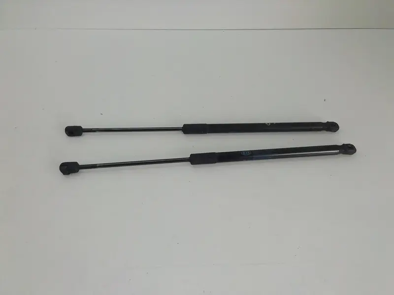 Pistoncini cofano Post. KIA Venga 1° Serie 81770-1P000 Diesel 1400