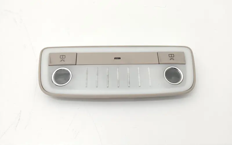 Plafoniera posteriore MERCEDES Classe E Berlina W212 A21282050017H52 Diesel 2.1