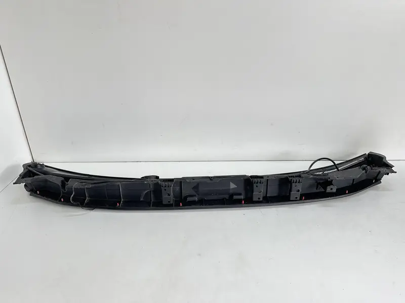 Plastiche profilo esterno sotto parabrezza NISSAN X-Trail Serie (T32) (14>18) 668624BD0A 6686224CC0A Diesel 2.0 (14>18)
