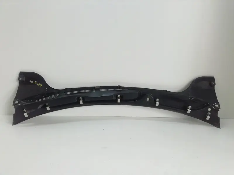 Plastiche profilo esterno sotto parabrezza RENAULT Megane ll Serie (02>06) 8200097006 Diesel 1500 (02>06)