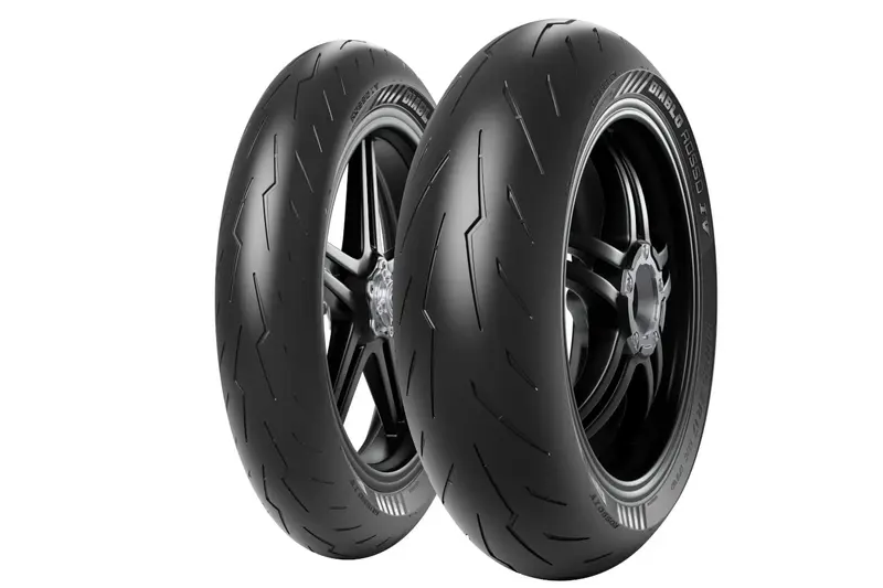 Pneumatico PIRELLI DIABLO ROSSO 4 200/60ZR17 80W R TL DOT25
