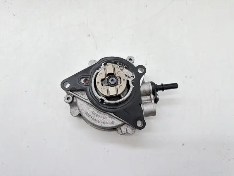 Pompa a vuoto PEUGEOT 208 Serie (19>) M0033481 Benzina