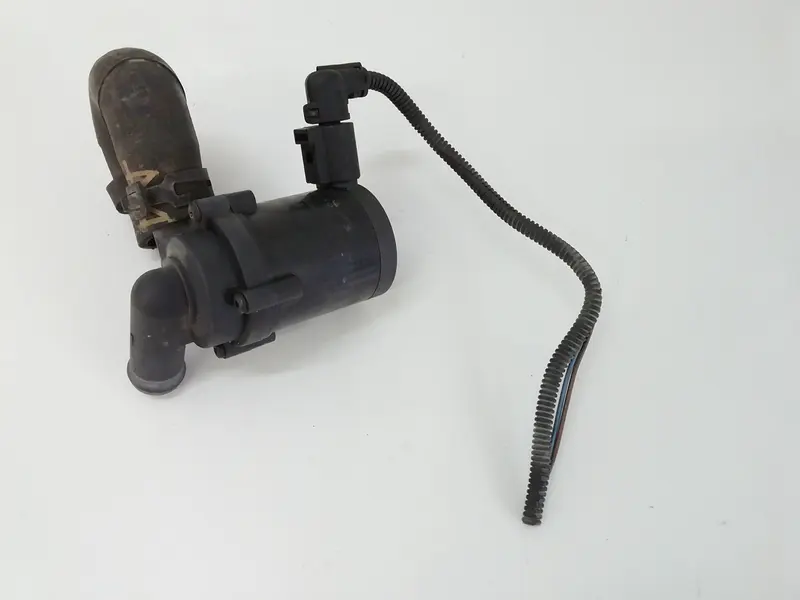 Pompa acqua ausiliaria VOLKSWAGEN Touareg 1° Serie 7L0965561D Diesel 5000 (02>06)