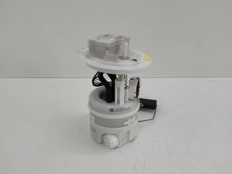 Pompa Carburante DACIA Duster Serie 100142037 172028050R Diesel 1500 (17>24)