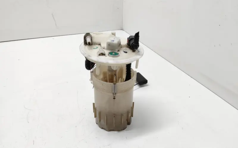 Pompa Carburante RENAULT Megane ll Serie (06>08) 8200563273 Diesel 1.5 (06>08)