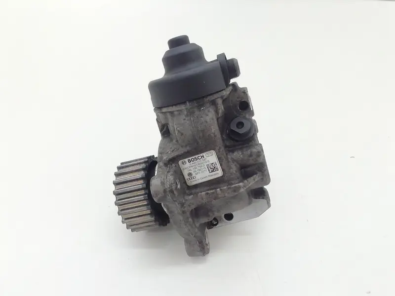 Pompa iniezione Diesel AUDI Q3 Serie (8UG) (14>) 04L130755d Diesel 2000