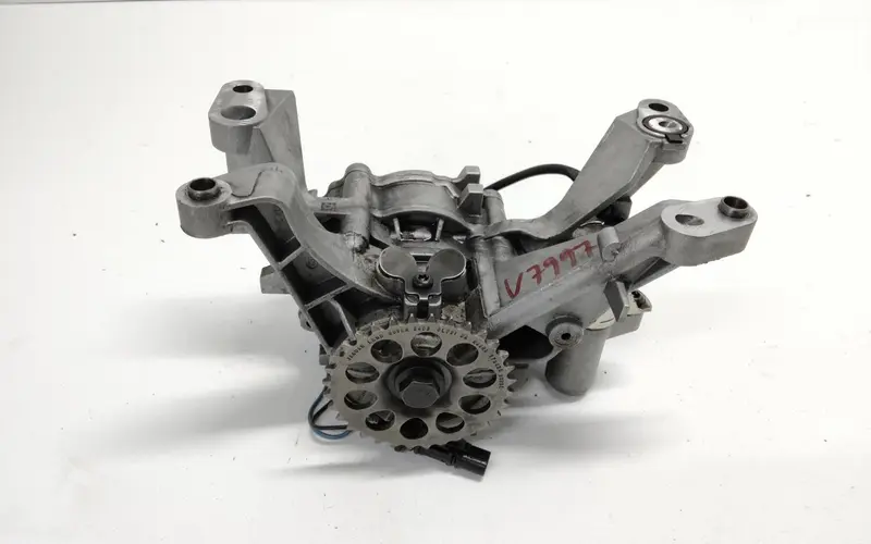 Pompa Olio LAND ROVER Discovery Sport (L550) (14>18) G4D36L681BA Benzina (14>18)