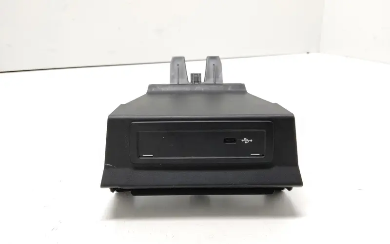 Porta USB MERCEDES Classe A Serie (W177) (18>) A2478203902 Benzina 1.3