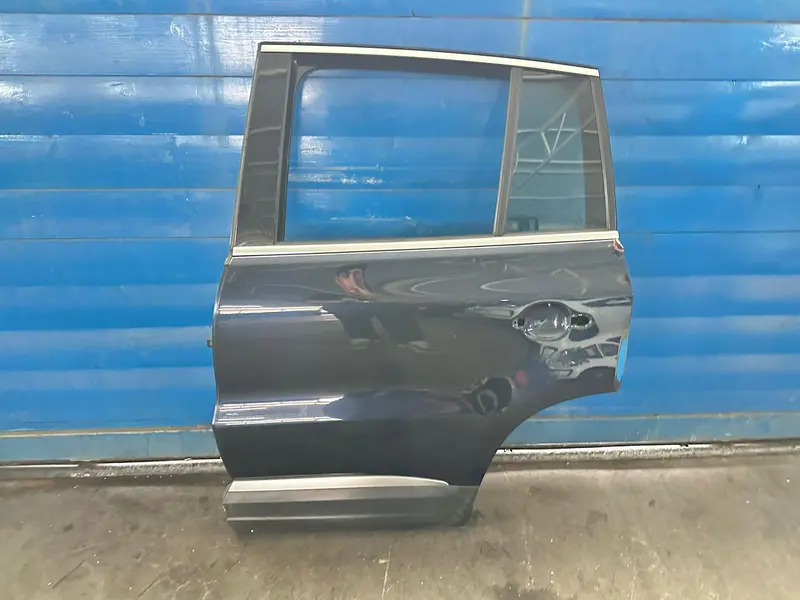 Portiera Posteriore Sinistra VOLKSWAGEN Tiguan 2° Serie 5N0833055A Diesel 2.0 (11>15)