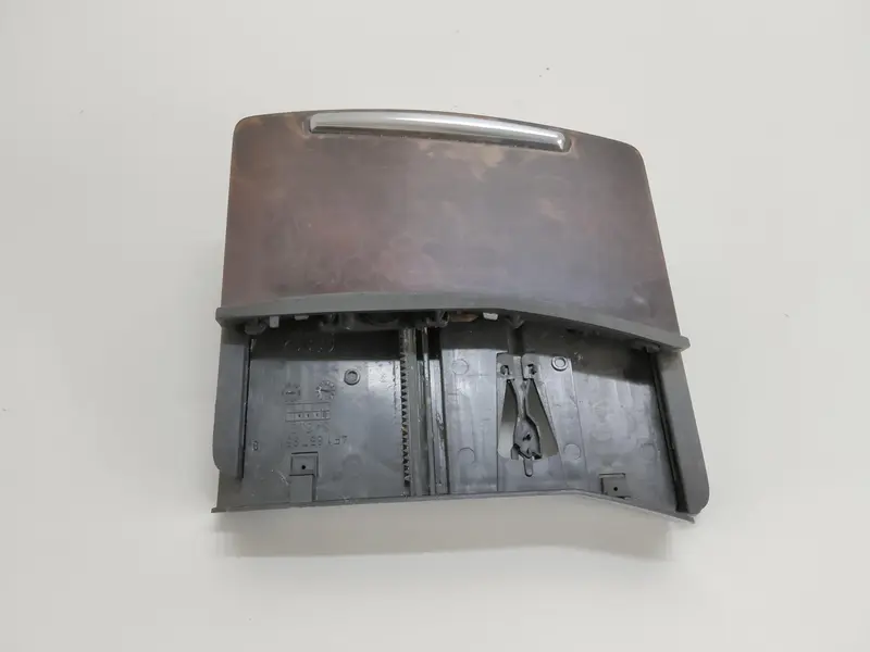 Posacenere AUDI A6 Berlina Serie C4 (4A2) (94>97) 4F1857951B Diesel 2000 (94>97)
