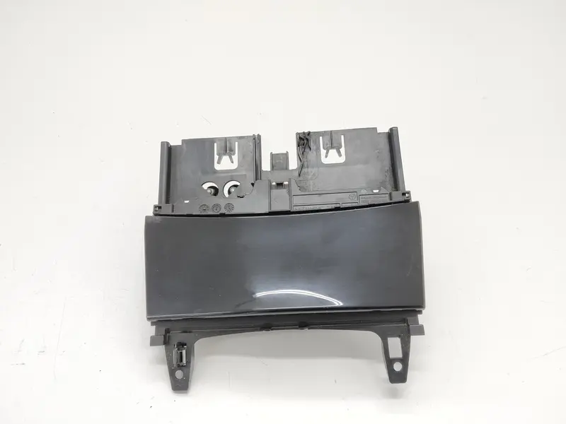 Posacenere MERCEDES Classe GLK Serie (X204) (08>15) A2046800179 A2046800179 Diesel 2.0 (08>15)