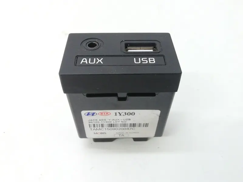 Presa AUX/USB KIA Picanto 3° Serie 96120-1Y300 Benzina 1000 (11>16)