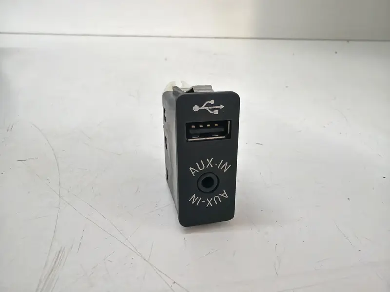 Presa AUX/USB MINI Cooper Serie (F55) (13>) 9266607 Diesel 1.5
