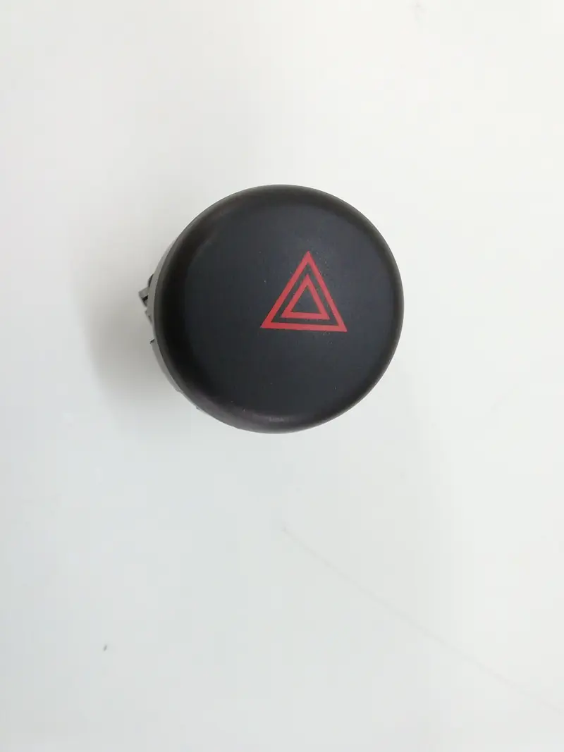 Pulsante luci di emergenza NISSAN Juke 1° Serie Benzina (10>13)