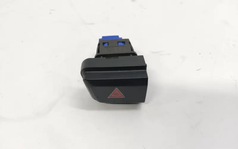 Pulsante luci di emergenza PEUGEOT 208 Serie (12>19) 96750916ZD 96750916ZD Benzina 1.2 (12>19)