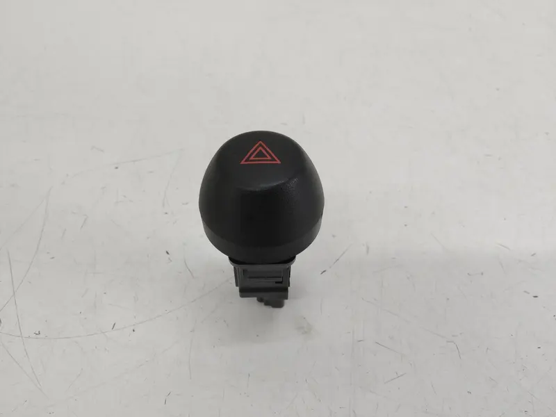 Pulsante luci di emergenza TOYOTA Rav4 4° Serie 15B060 Diesel 2200 (05>09)