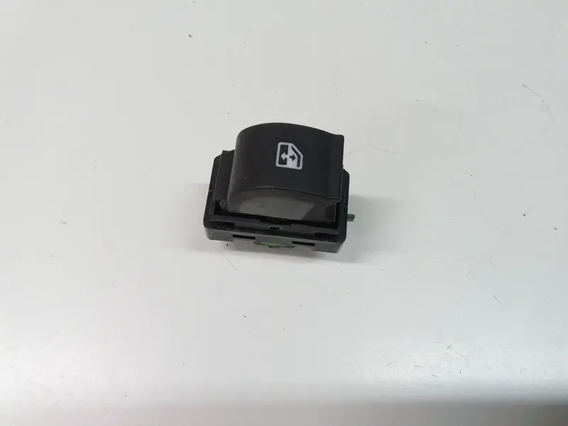 Pulsantiera Anteriore Destra Passeggero FIAT  Tipo berlina 5p Diesel 1600 (15>20)