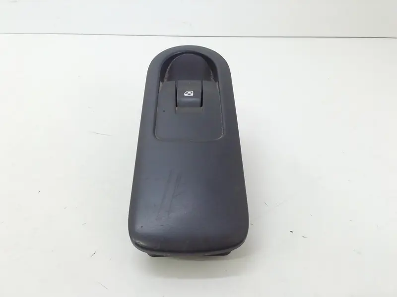 Pulsantiera Anteriore Destra RENAULT Scenic Serie (03>09) 156013740 Diesel 1500 (03>09)