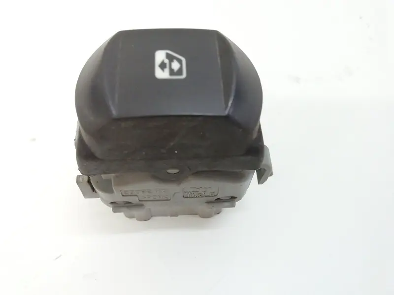 Pulsantiera anteriore sinistra Guida RENAULT Megane ll Serie (02>06) 2808202 Diesel 1500 (02>06)
