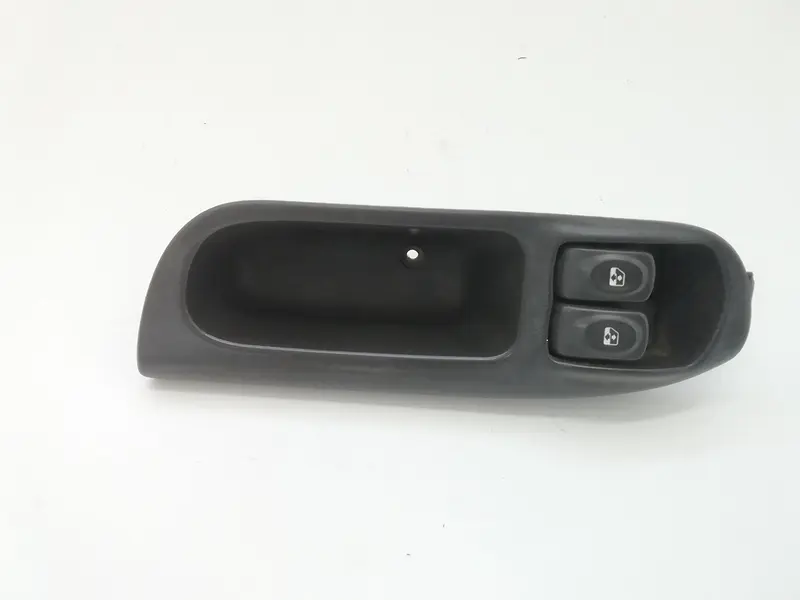Pulsantiera anteriore sinistra Guida RENAULT Scenic Serie (99>03) 7700431172 Diesel 1900 (99>03)