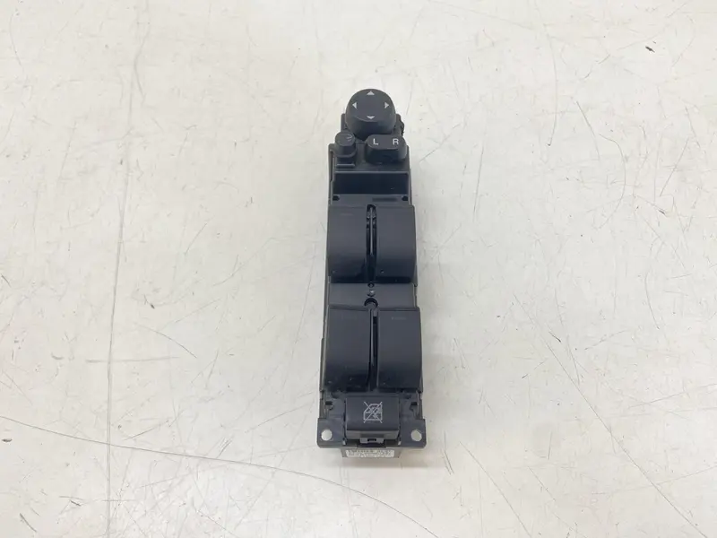Pulsantiera Anteriore Sinistra MAZDA 6 S. Wagon 2° Serie GS1D66350A GS1D66350A Diesel 2.0 (08>13)