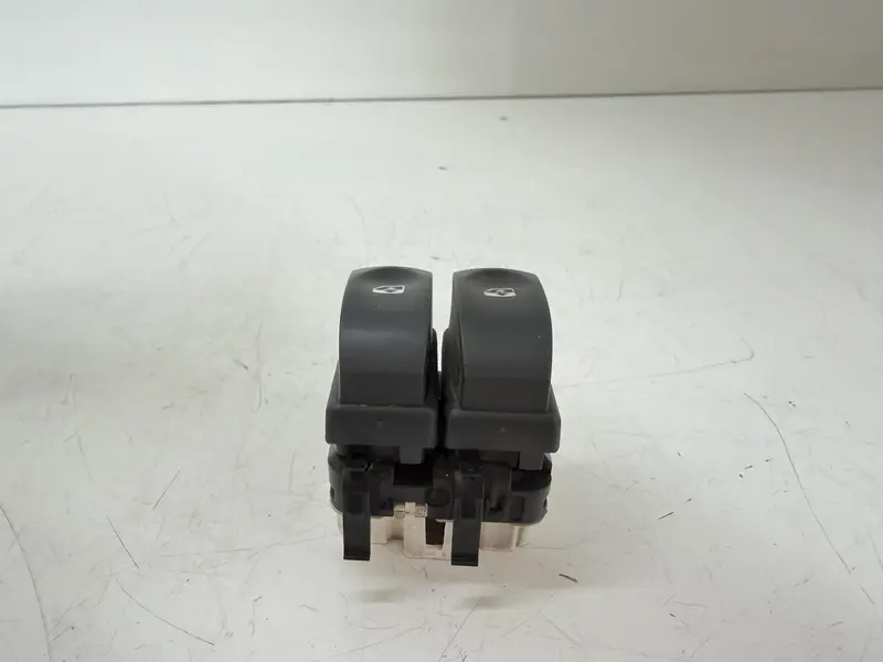 Pulsantiera Anteriore Sinistra RENAULT Clio Serie (08>15) 8200356519 Diesel 1.5 (08>15)