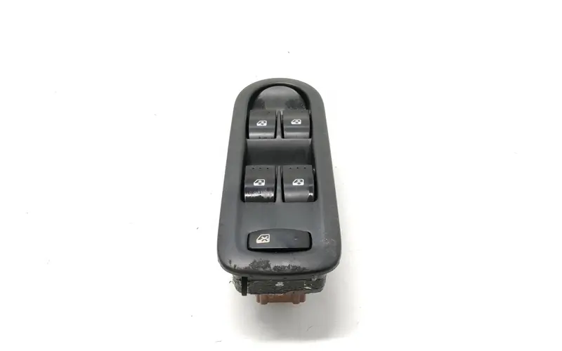 Pulsantiera Anteriore Sinistra RENAULT Megane ll Serie (06>08) 8200315050 8200160603 Diesel 1.5 (06>08)