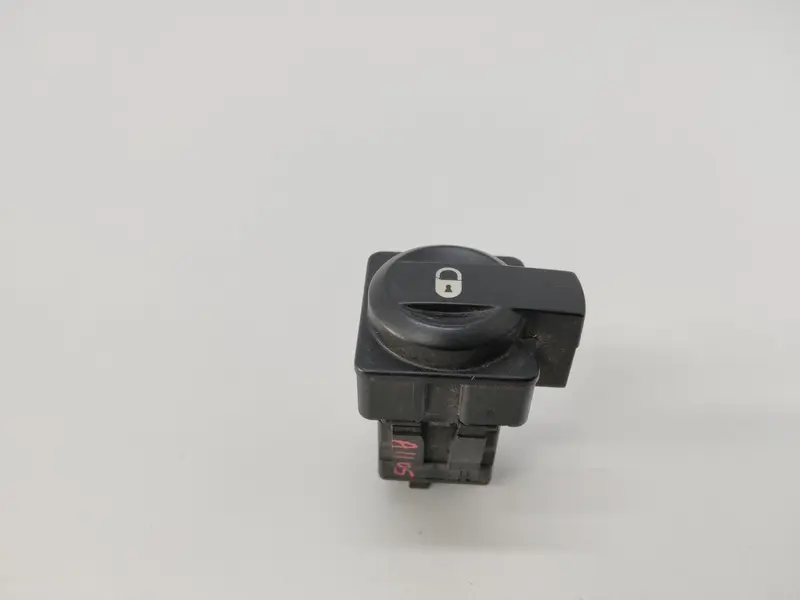 Pulsantiera chiusura porte CITROEN C4 Berlina 96476626XT Benzina (04>08)