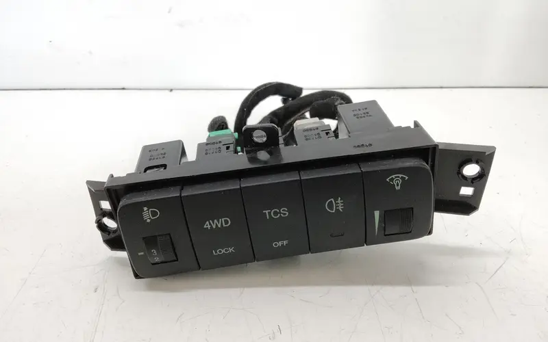 Pulsantiera multifunzioni HYUNDAI Tucson  Serie (04>09) 949502E100,937302E000,937502E000,937702E000,937602E000 Diesel 2.0 (04>09)