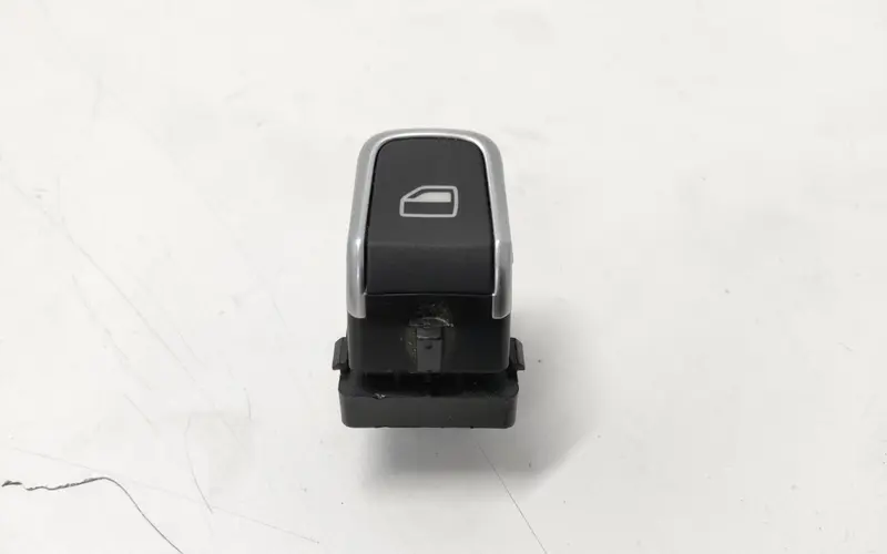 Pulsantiera Posteriore Destra AUDI Q3 Serie (8UG) (14>) 4H0959855A Benzina