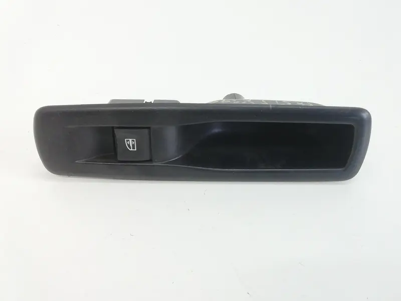 Pulsantiera Posteriore Destra RENAULT Megane III (08>16) 829500004R Diesel (08>16)