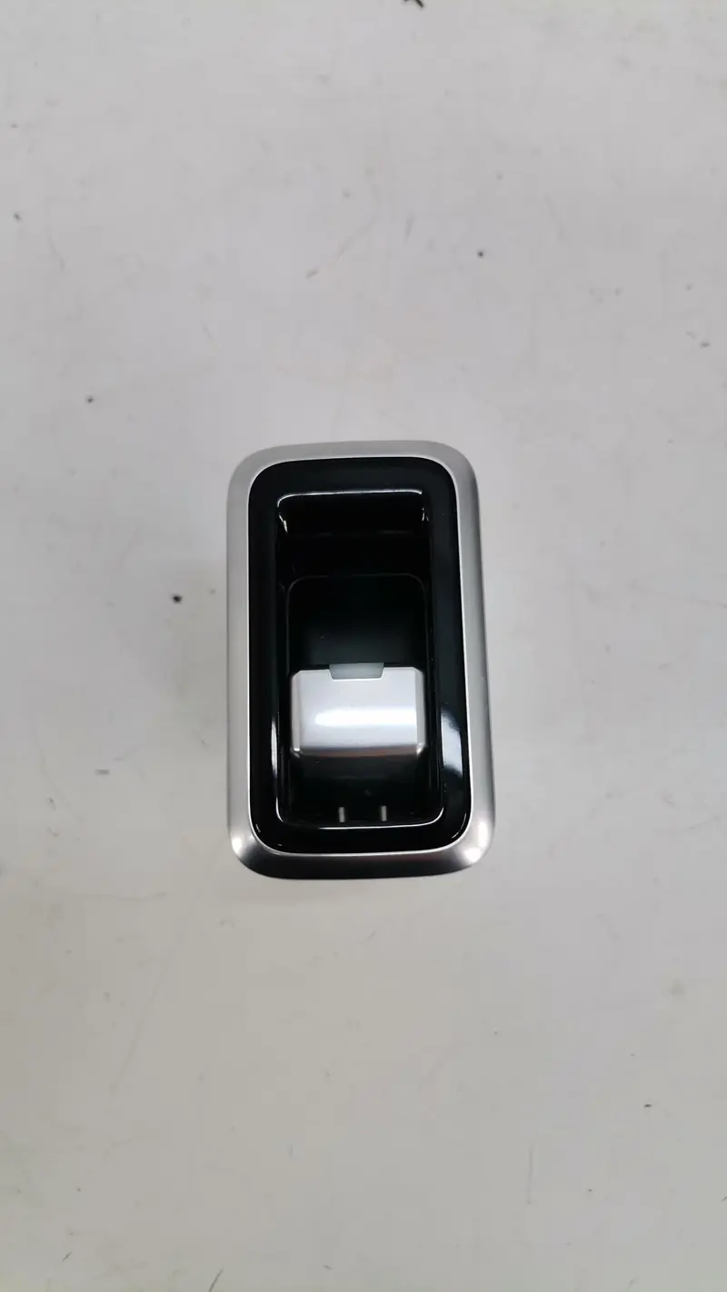 Pulsantiera Posteriore Sinistra JAGUAR F-Pace Serie (16>) MX63-14717-AA Diesel 2000 (16>20)