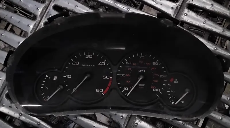 Quadro strumenti contachilometri peugeot 206 codice 9641575380