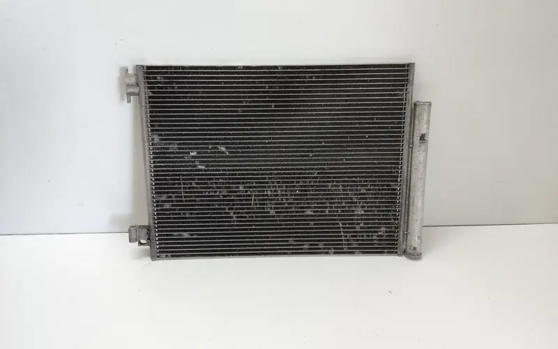 Radiatore A/C RENAULT Clio Serie IV (12>19) 921006843R 921006843R Diesel 1.5 (12>19)