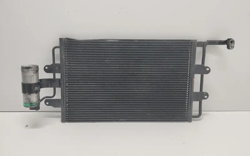 Radiatore A/C VOLKSWAGEN New Beetle 1° Serie 1C0820413G 1C0820413G Benzina 1.9 (98>10)