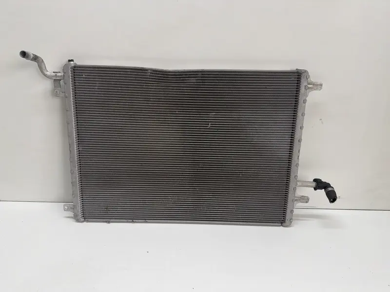 Radiatore acqua LAND ROVER Range Rover Evoque Serie (18>) K8D2-8K230-AC Hybrid 2000