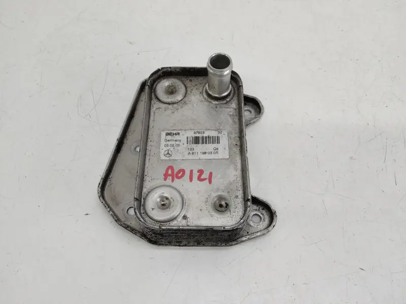 Radiatore olio MERCEDES Classe C Sport Coupé W203 (00>08) A6111880301 Diesel 2200 (00>08)