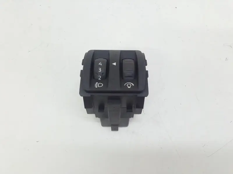 Regolatore Fari RENAULT Megane ll Serie (02>06) 8200095495 Diesel 1500 (02>06)