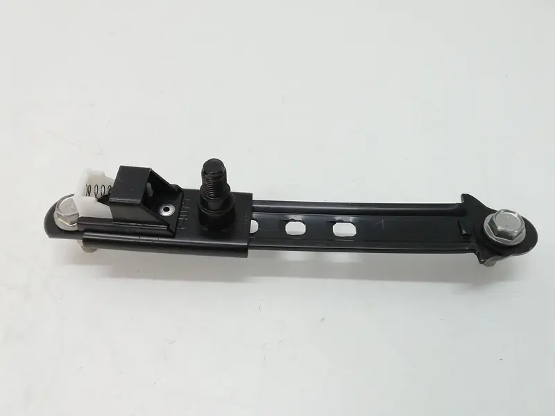 Regolazione altezza cintura di sicurezza SX NISSAN Qashqai Serie 308205999 Benzina
